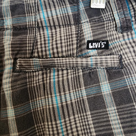 Youth Levi Gray Plaid Shorts Size 14 Flat Front Bermuda - Picture 7 of 9
